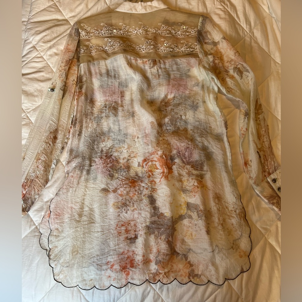 Aratta Floral Embroidered Tunic Blouse - White and Dark Pink Size S - Picture 3 of 9